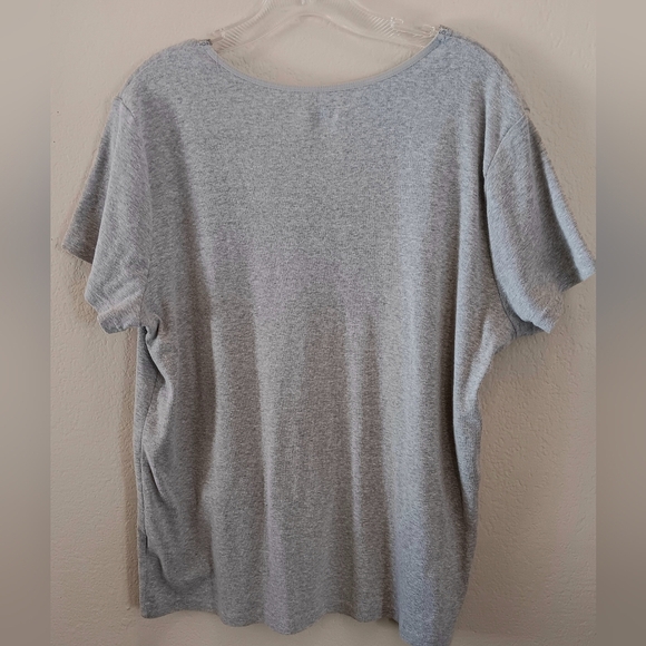 3/10 Cute Gray V-Neck Tee Top Lace Trim XL Basic Editions - Picture 2 of 4